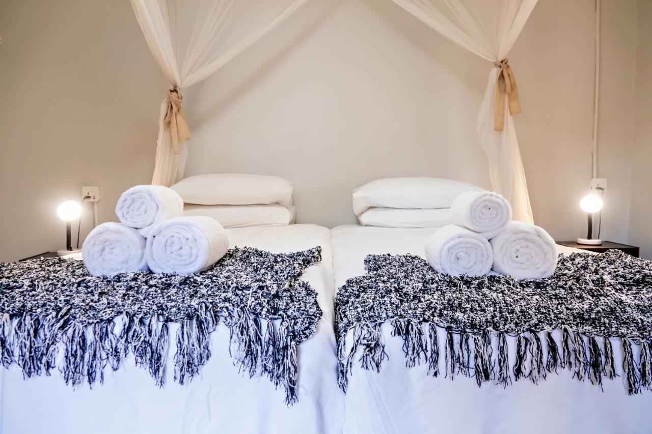 Shoestrings Backpackers Lodge Vic Falls Водопад Виктория Экстерьер фото